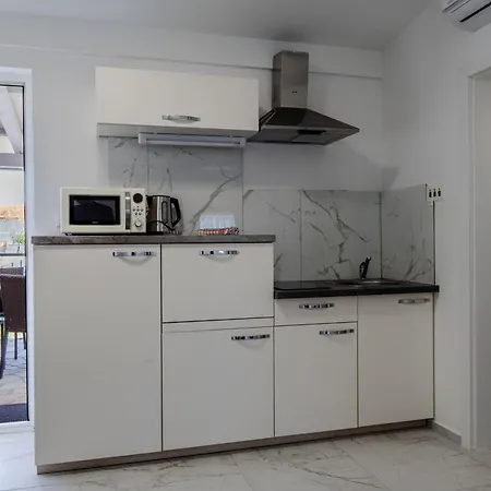 Kristija 2 By Interhome Vir